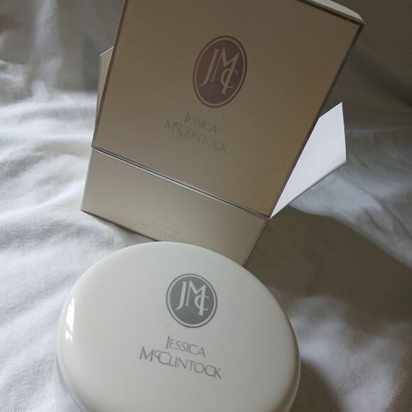 Vintage Jessica McClintock perfumed body powder NIB with puff 2 oz- HTF - Picture 3 of 8
